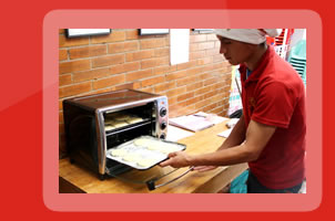 Show pizzerito con pizza, lasagna y galletas para fiestas infantiles.